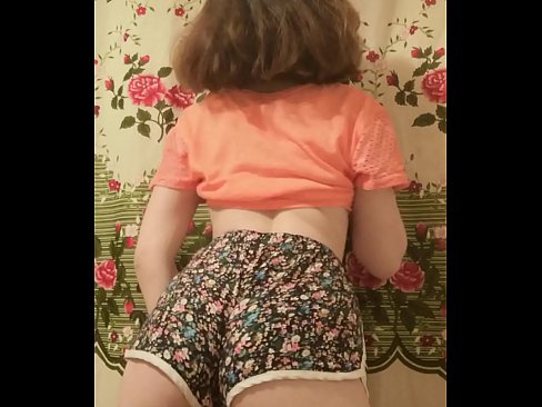 ❤️ Sexy junges Babe zieht ihre Shorts vor der Kamera aus ☑ Sex video bei de.xxxhdporn.ru ❤